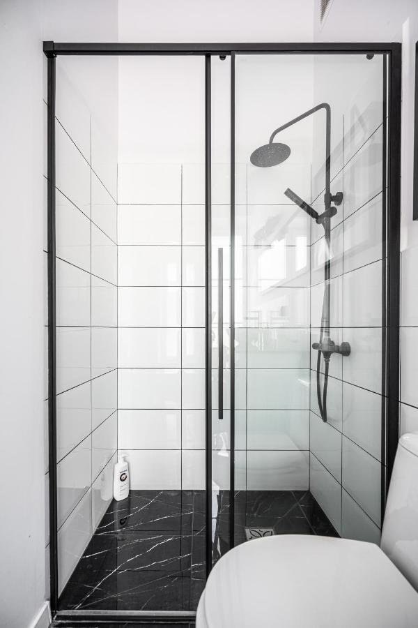 Stylish Studio In The Heart Of The City. Warszawa Exteriör bild