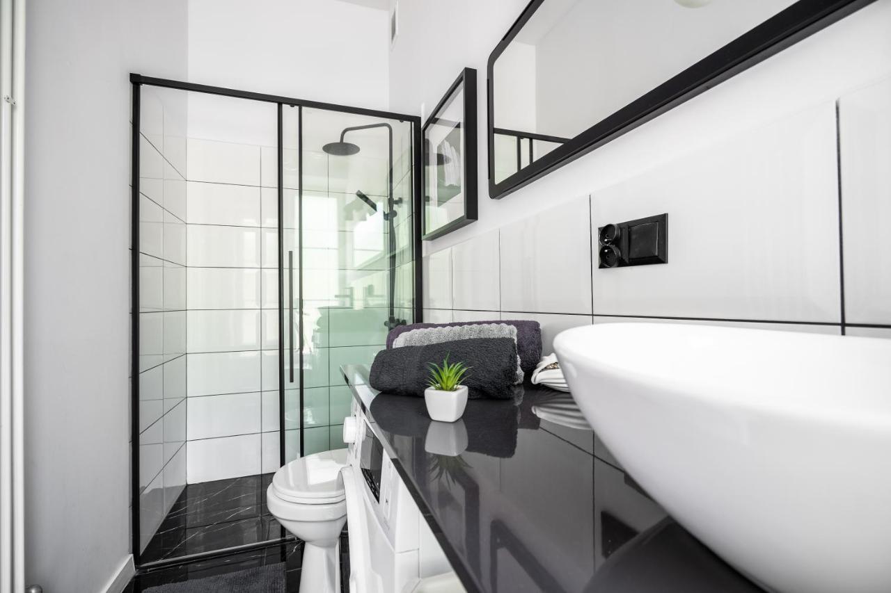 Stylish Studio In The Heart Of The City. Warszawa Exteriör bild