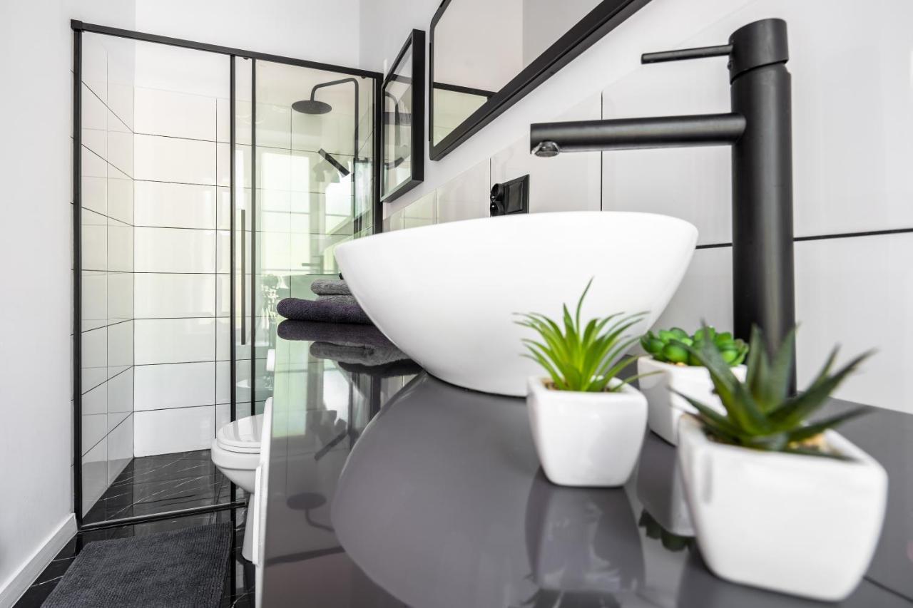 Stylish Studio In The Heart Of The City. Warszawa Exteriör bild